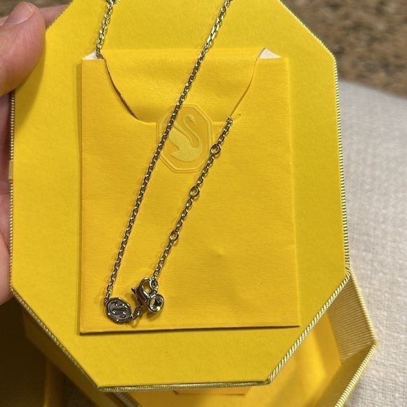 Swarovski Una Pendant Silver Color - Picture 10 of 10